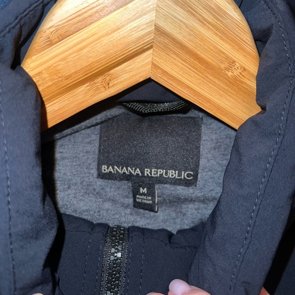 Banana Republic water resistant outerwear jacket. Size medium. EUC. - Picture 3 of 4